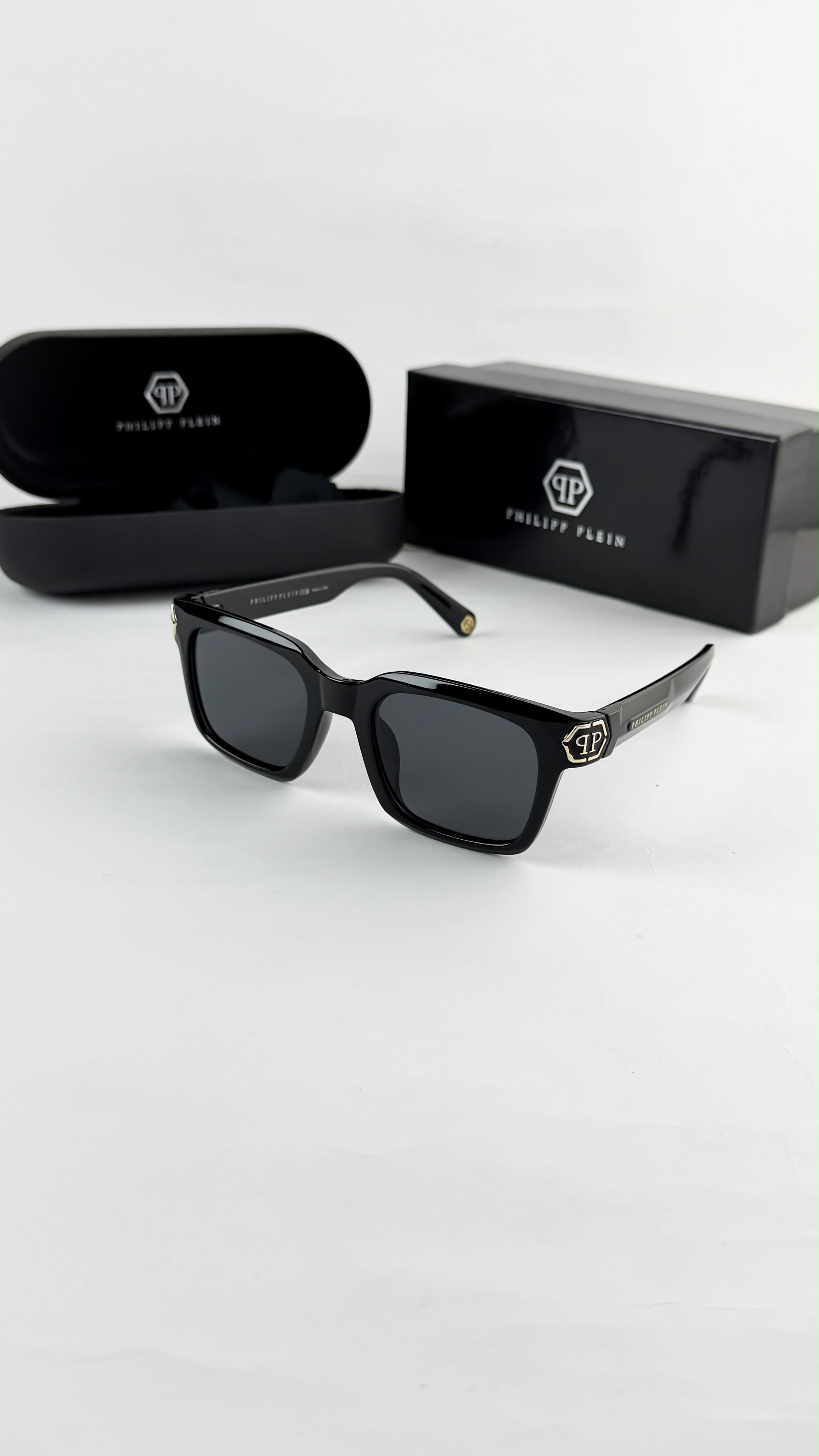 *PHILIPP PLEIN BLACK 122ðŸ”¥ðŸ”¥ðŸ”¥DEMANDING STORE ARTICLE ðŸ”¥ðŸ”¥ðŸ”¥*