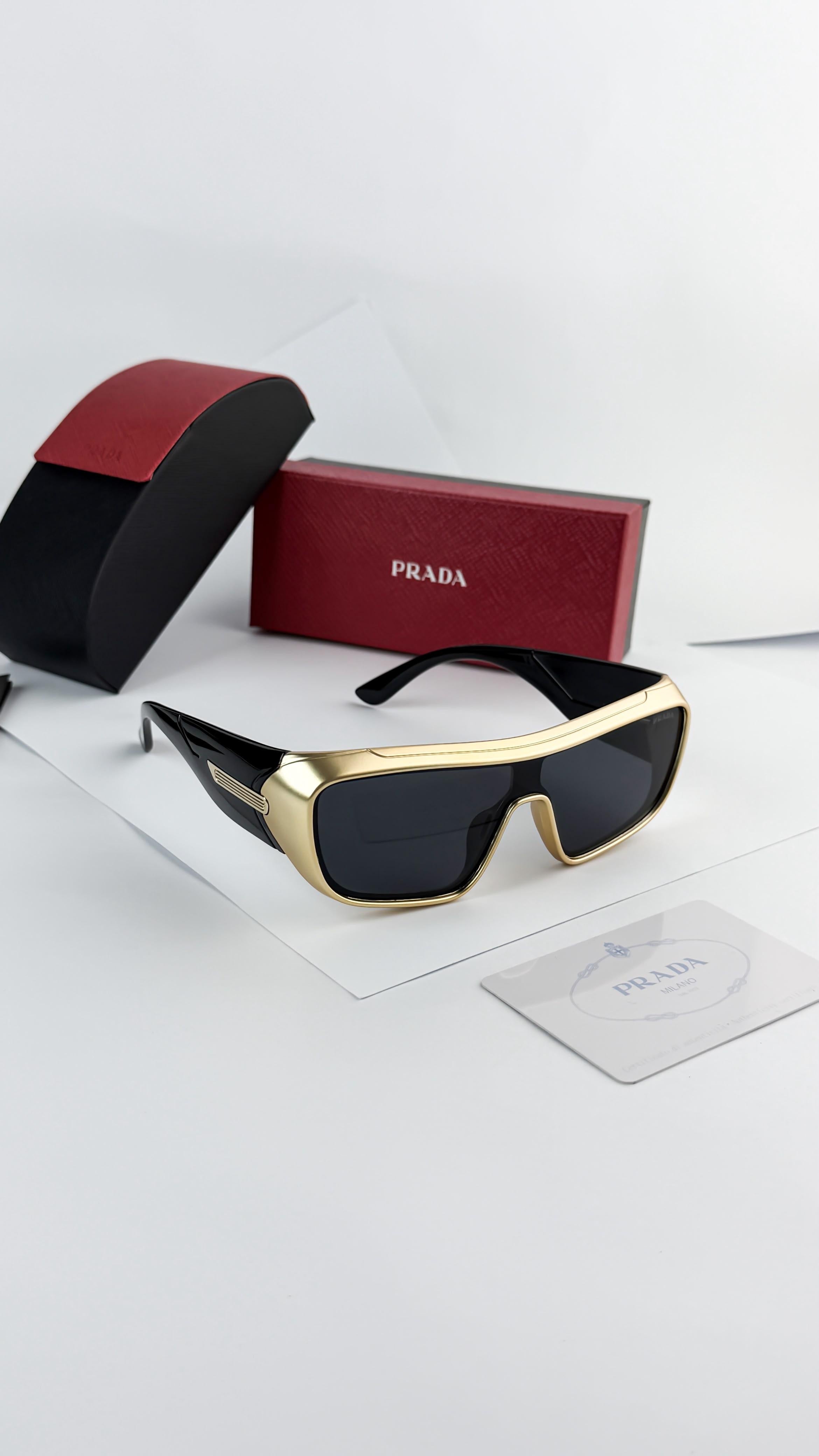 *PRADA GOLD BLACK ðŸ”¥ðŸ”¥ðŸ”¥NEW STORE ARTICLE ðŸ”¥ðŸ”¥ðŸ”¥*