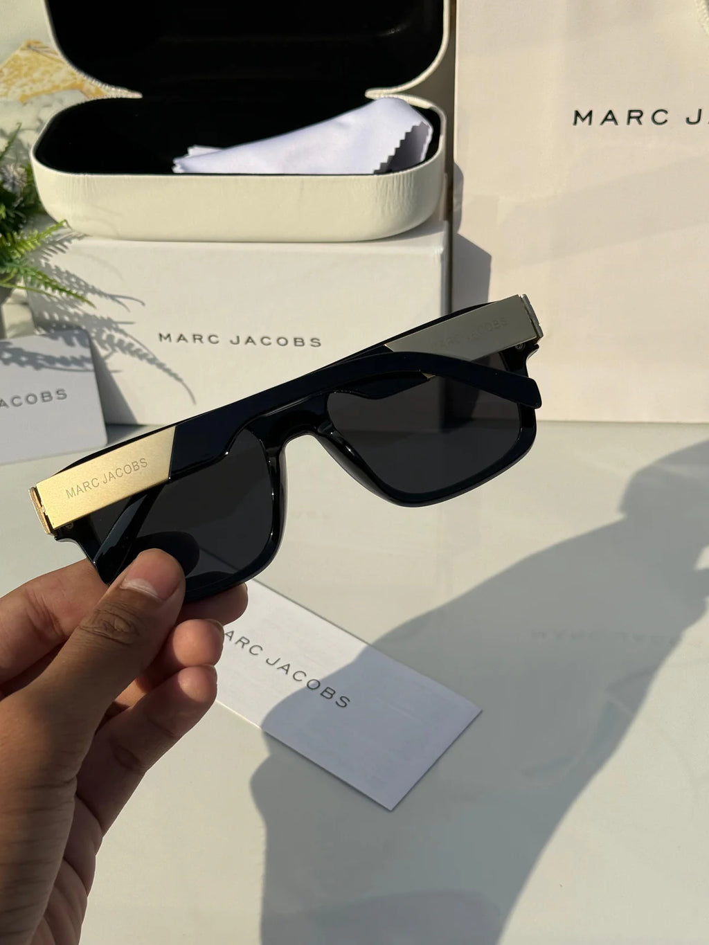 *Marc Jacobs 1004 Gold Black* 🔥