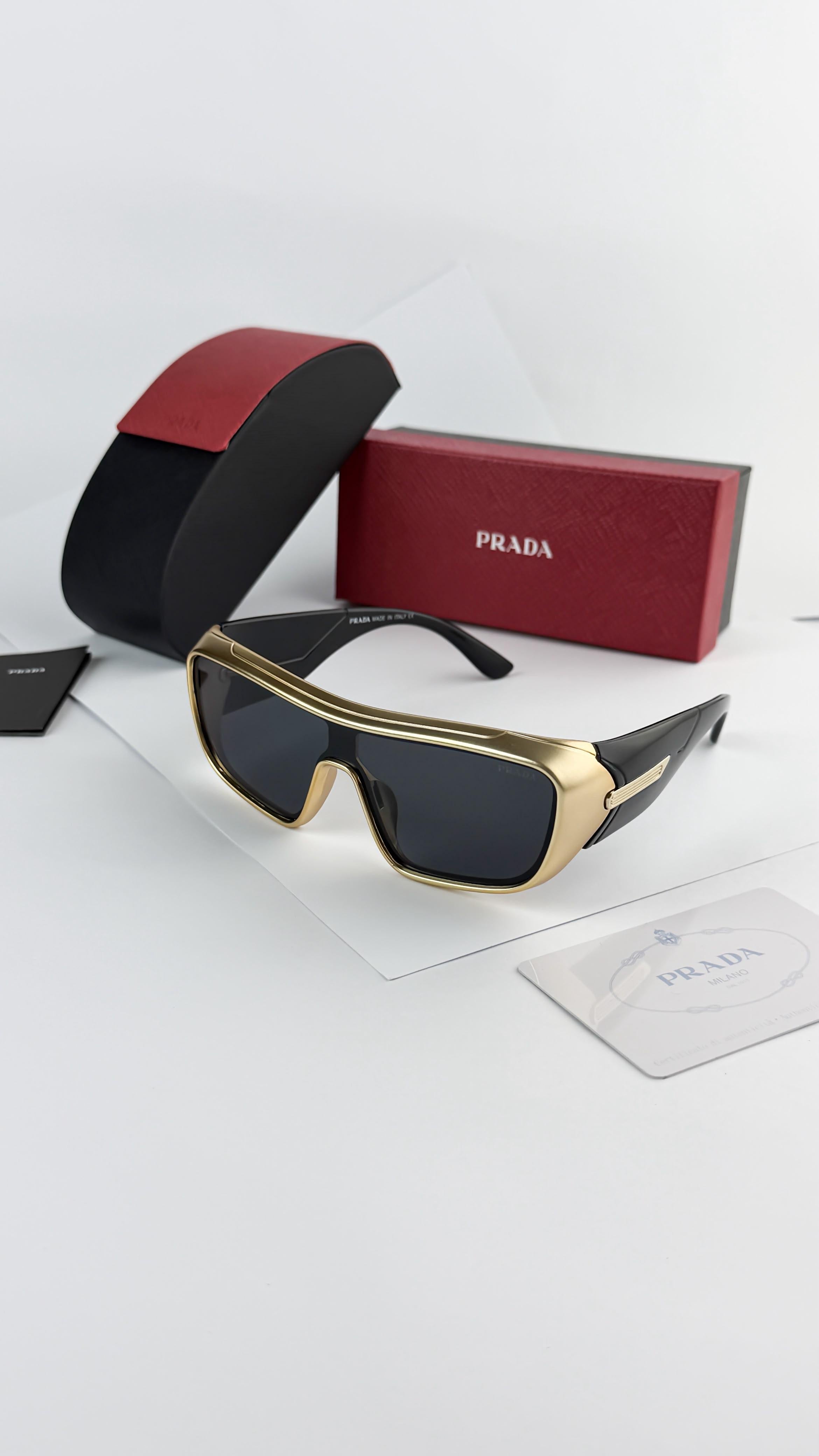 *PRADA GOLD BLACK ðŸ”¥ðŸ”¥ðŸ”¥NEW STORE ARTICLE ðŸ”¥ðŸ”¥ðŸ”¥*