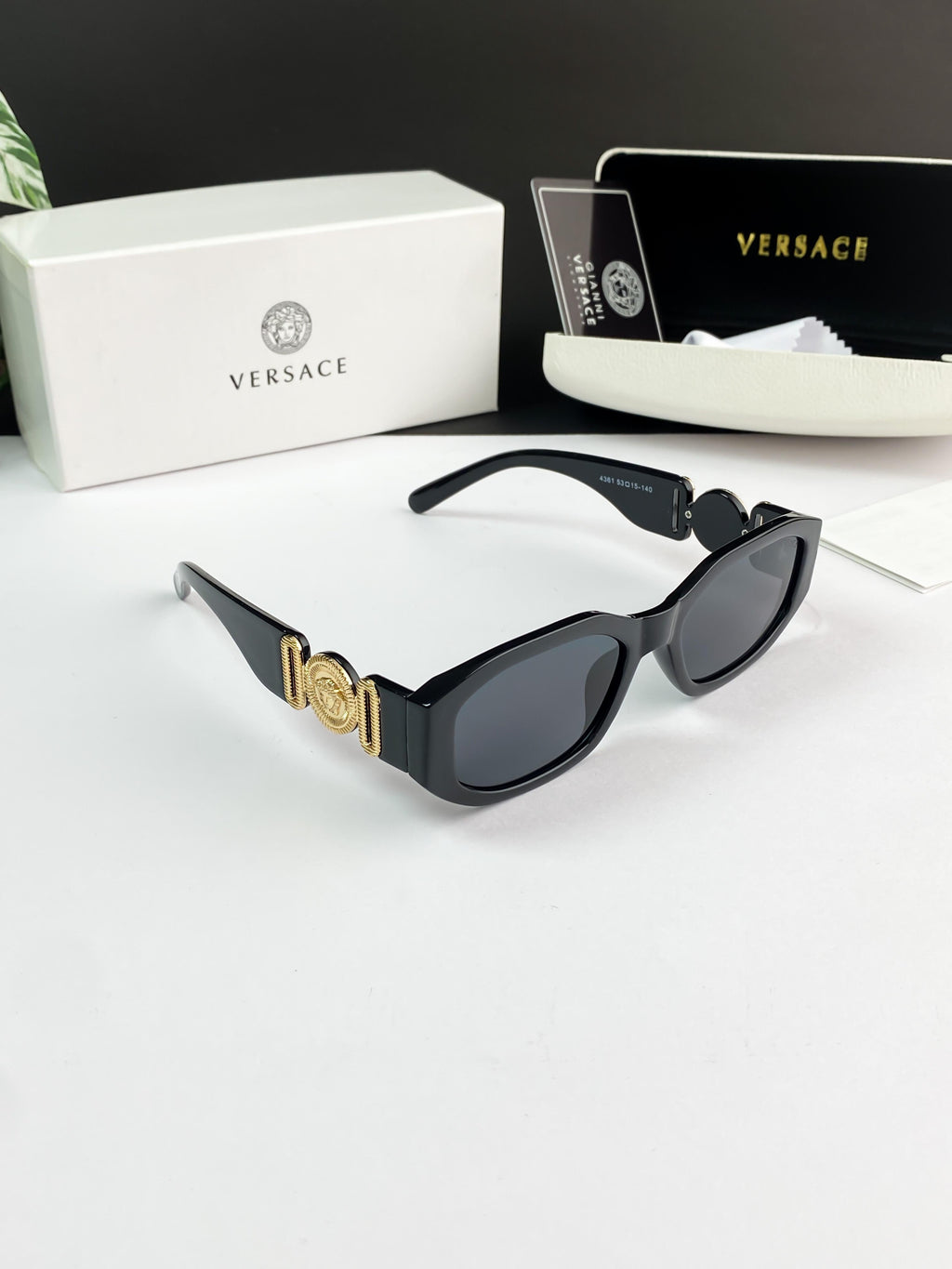 *VERSACE GOLD BLACK 4361ðŸ”¥ðŸ”¥ðŸ”¥STORE ARTICLE ðŸ¥µðŸ¥µðŸ¥µ*