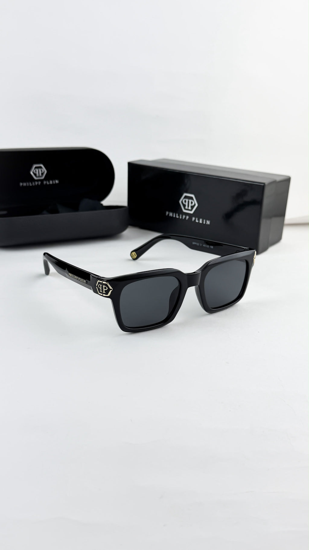 *PHILIPP PLEIN BLACK 122ðŸ”¥ðŸ”¥ðŸ”¥DEMANDING STORE ARTICLE ðŸ”¥ðŸ”¥ðŸ”¥*