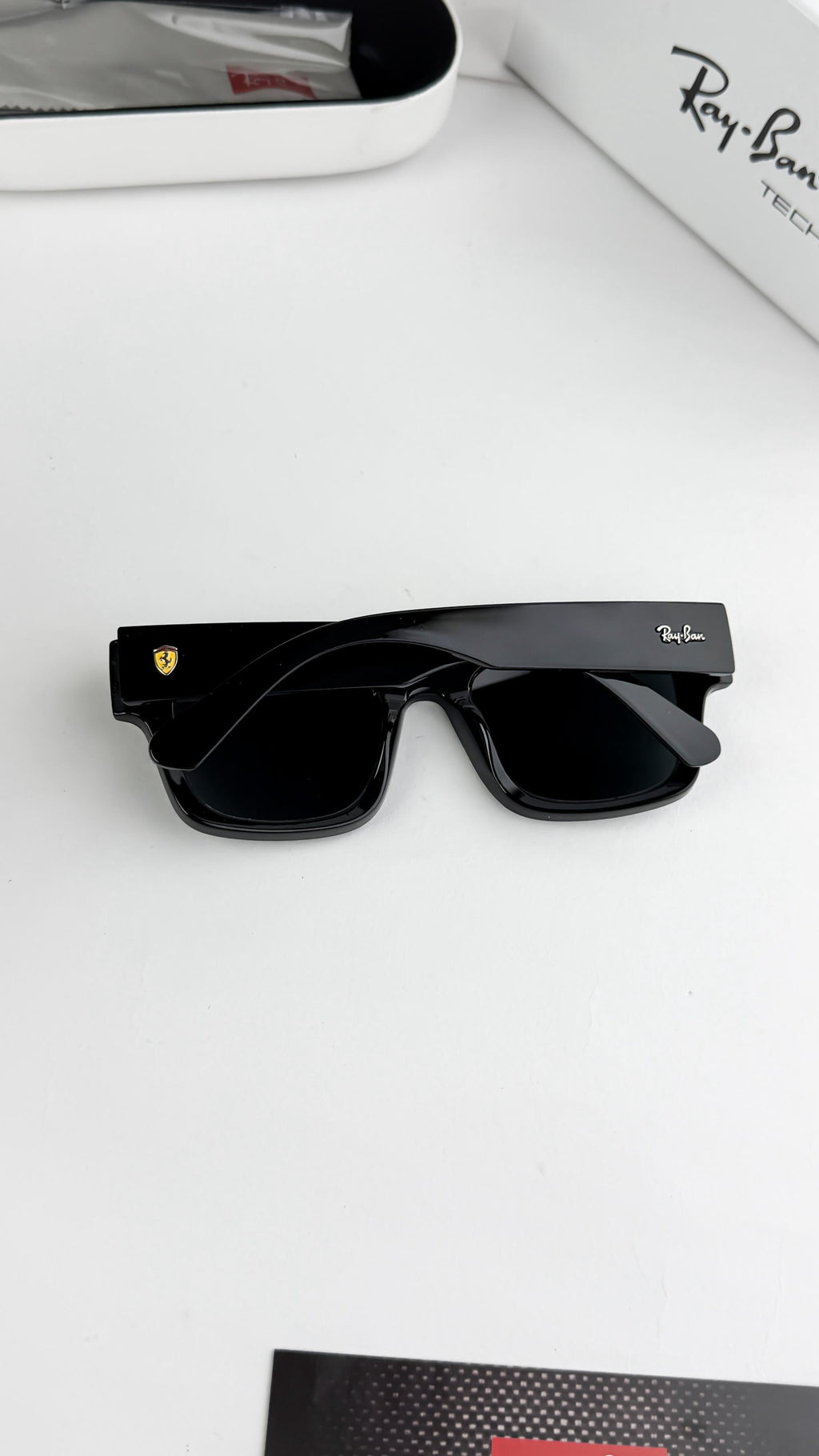 *RAYBAN BLACK FERRARI 4415ðŸ”¥ðŸ”¥ðŸ”¥*