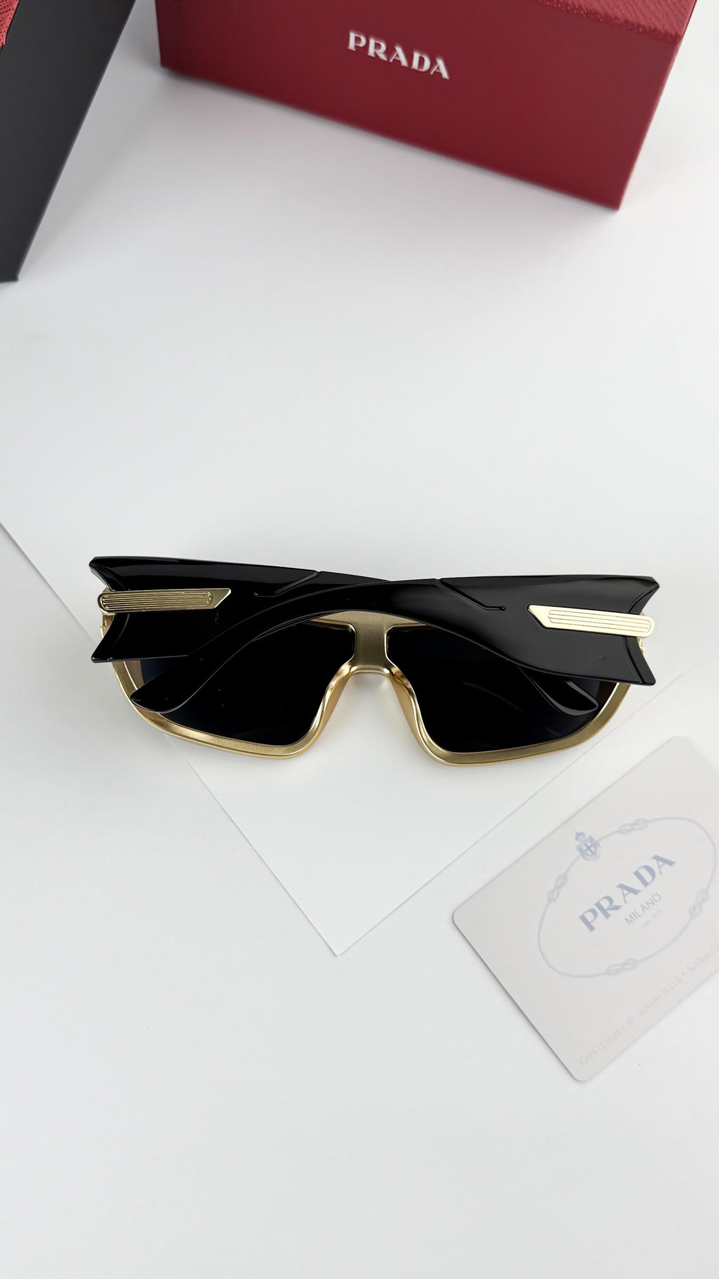 *PRADA GOLD BLACK ðŸ”¥ðŸ”¥ðŸ”¥NEW STORE ARTICLE ðŸ”¥ðŸ”¥ðŸ”¥*