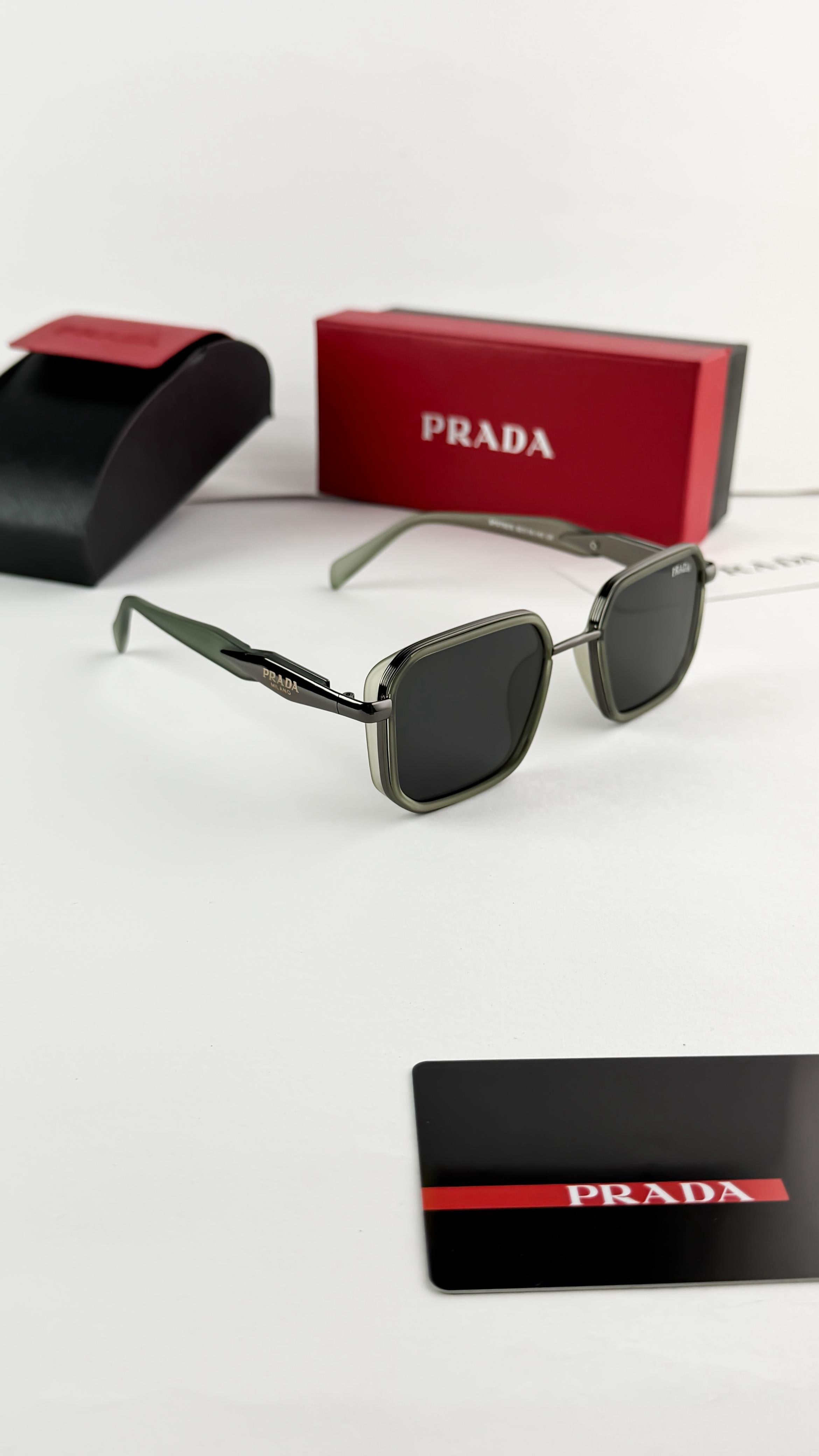 *PRADA GREEN BLACK 792ðŸ”¥ðŸ”¥ðŸ”¥*