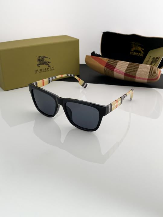 burberry-yellow-black