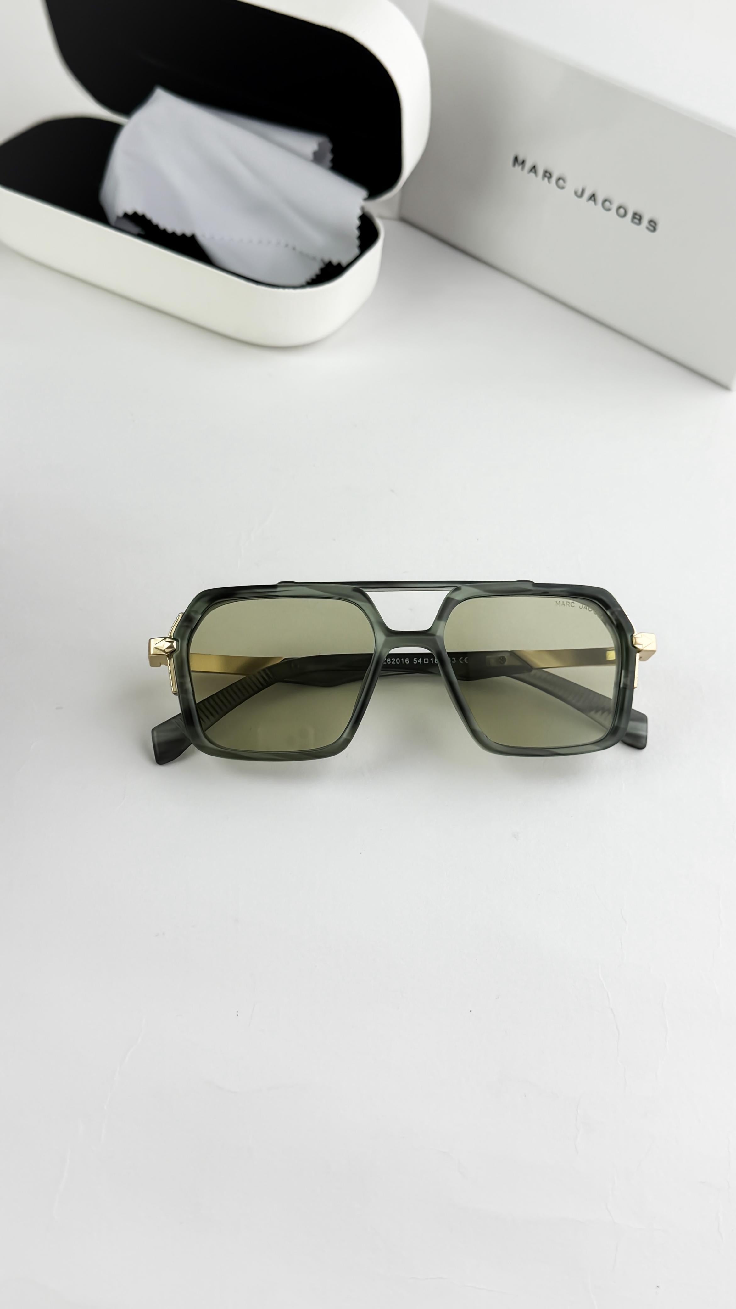 *MARC JACOBS GREEN 62016ðŸ”¥ðŸ”¥ðŸ”¥*