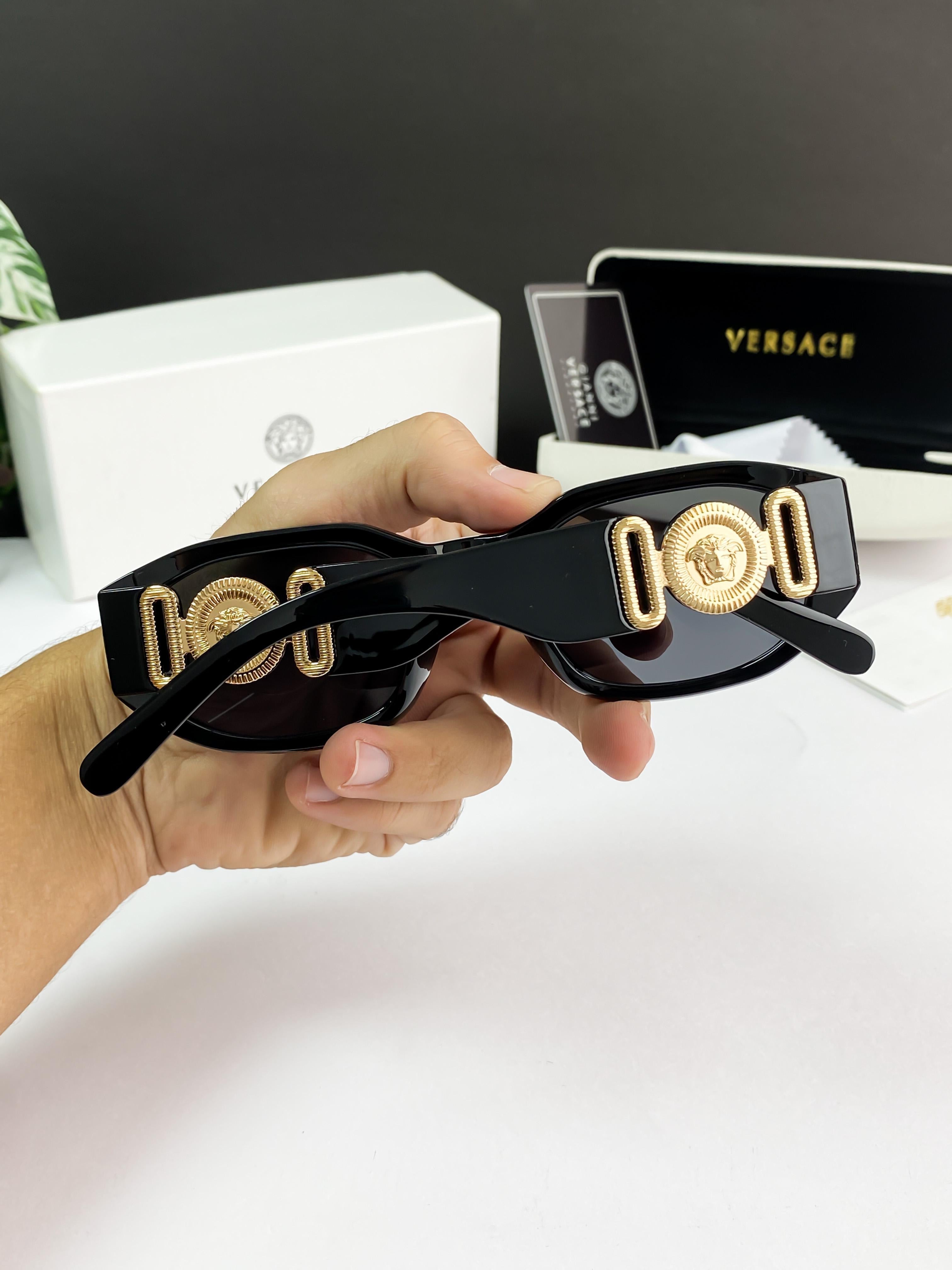 *VERSACE GOLD BLACK 4361ðŸ”¥ðŸ”¥ðŸ”¥STORE ARTICLE ðŸ¥µðŸ¥µðŸ¥µ*
