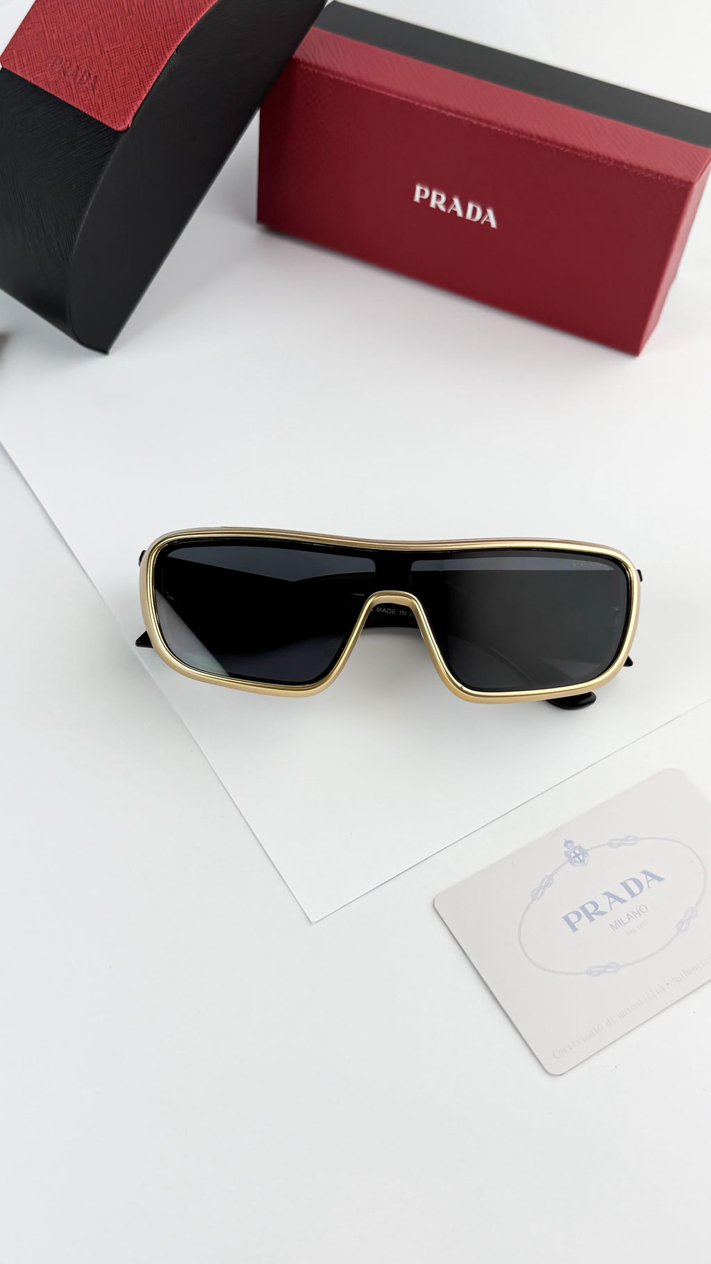 *PRADA GOLD BLACK ðŸ”¥ðŸ”¥ðŸ”¥NEW STORE ARTICLE ðŸ”¥ðŸ”¥ðŸ”¥*