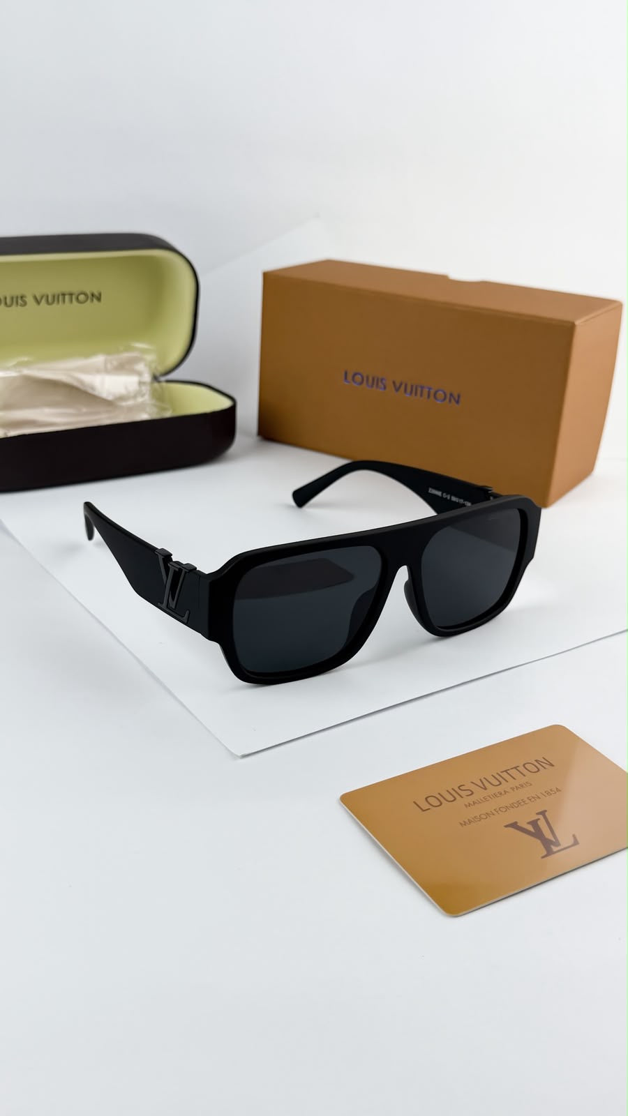 *LOUIS VUITTON BLACK MAMBA 2686🔥🔥🔥ON DEMAND🔥🔥🔥*