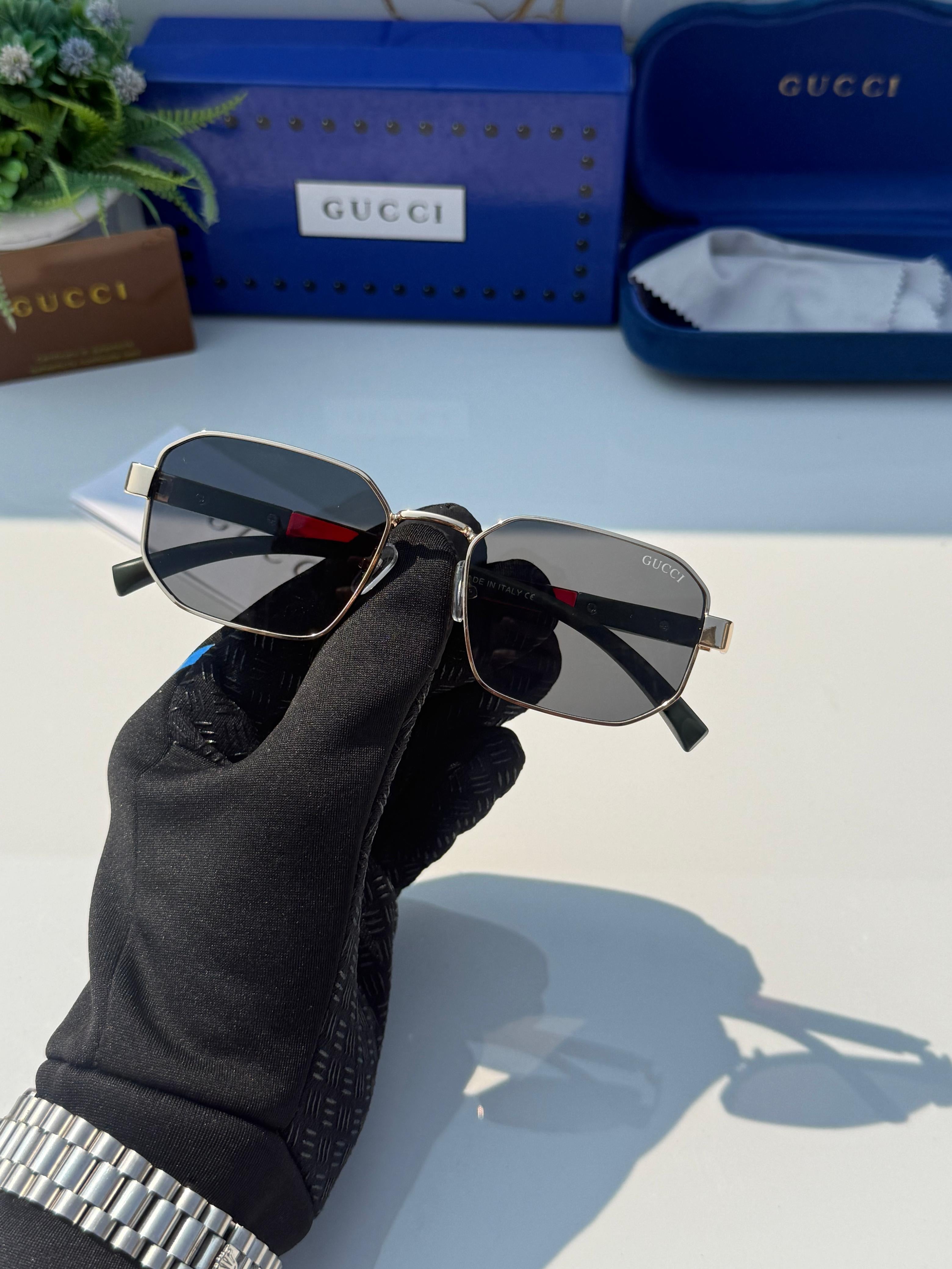 *Gucci 9131 Gold Black*ðŸš¨ðŸ”¥