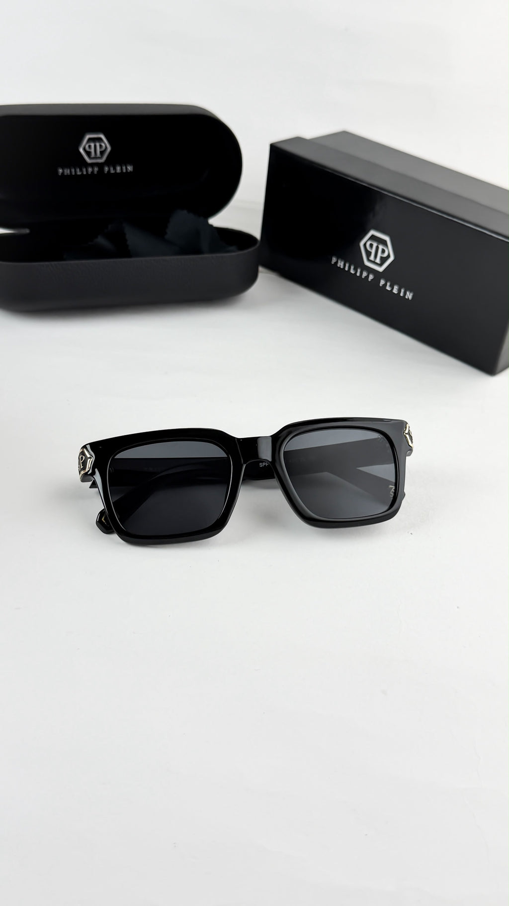 *PHILIPP PLEIN BLACK 122ðŸ”¥ðŸ”¥ðŸ”¥DEMANDING STORE ARTICLE ðŸ”¥ðŸ”¥ðŸ”¥*