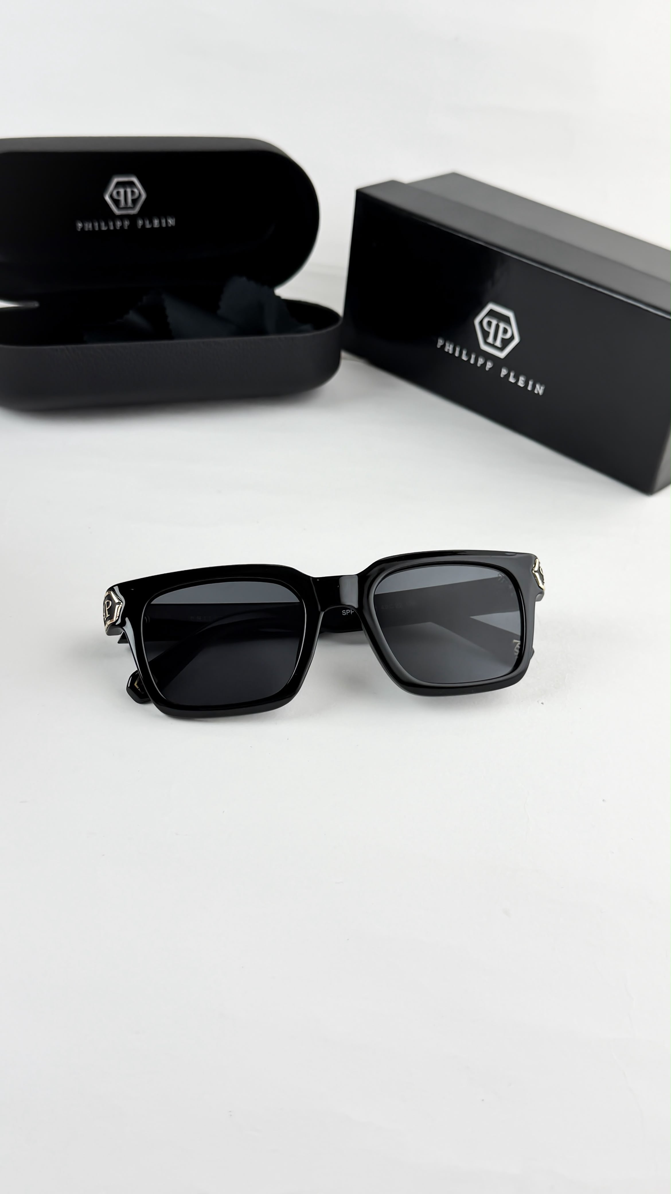*PHILIPP PLEIN BLACK 122ðŸ”¥ðŸ”¥ðŸ”¥DEMANDING STORE ARTICLE ðŸ”¥ðŸ”¥ðŸ”¥*