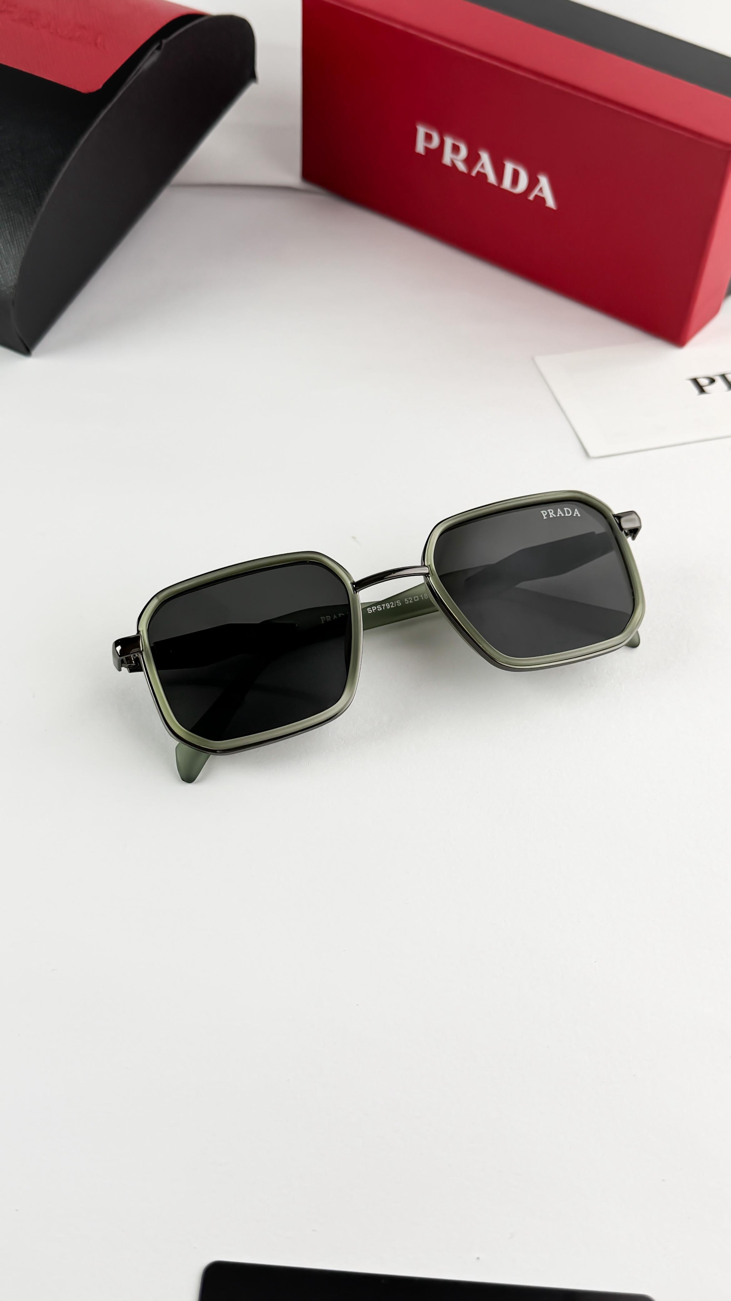 *PRADA GREEN BLACK 792ðŸ”¥ðŸ”¥ðŸ”¥*
