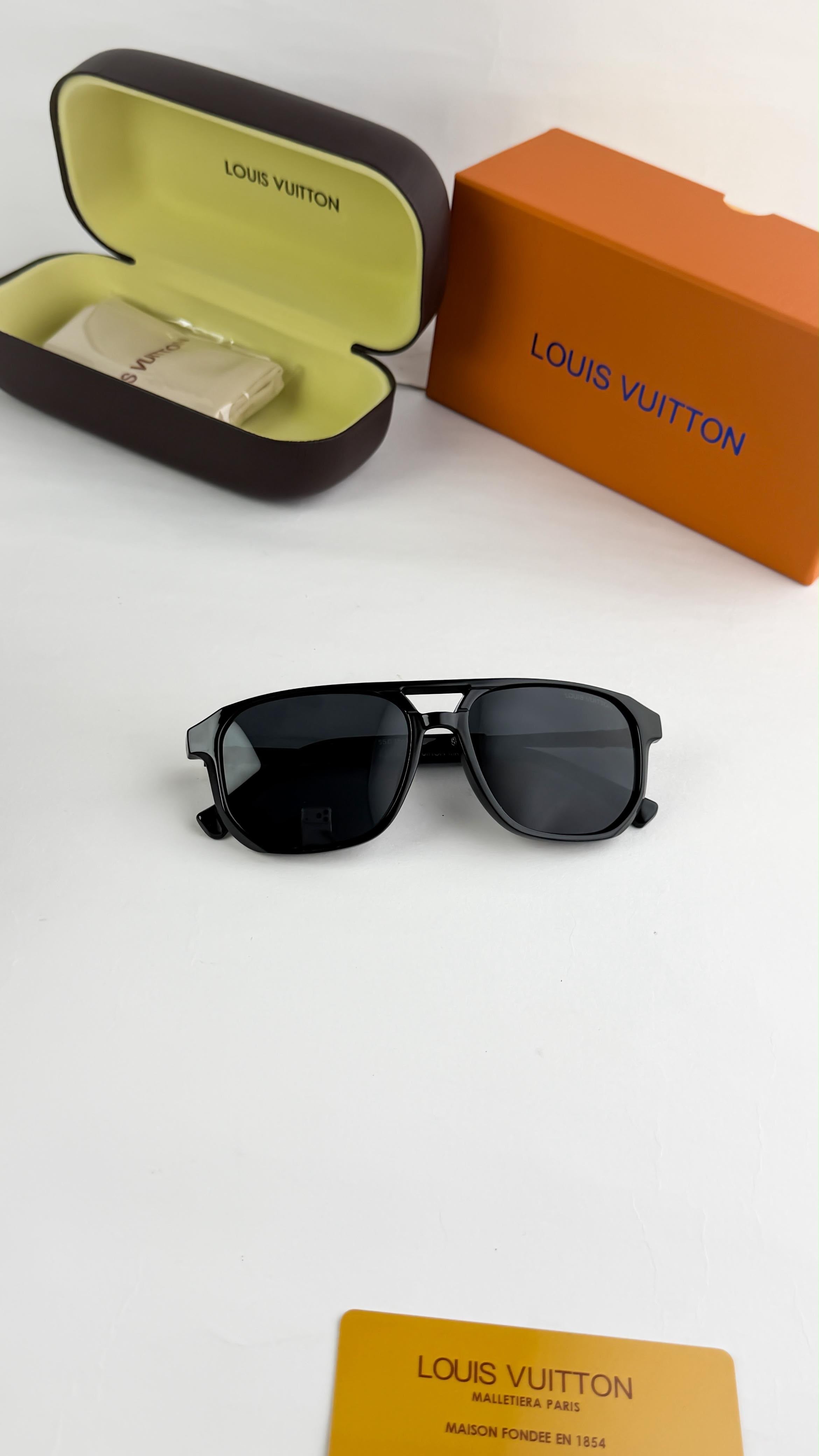 *LOUIS VUITTON BLACK 1049ðŸ”¥ðŸ”¥ðŸ”¥*