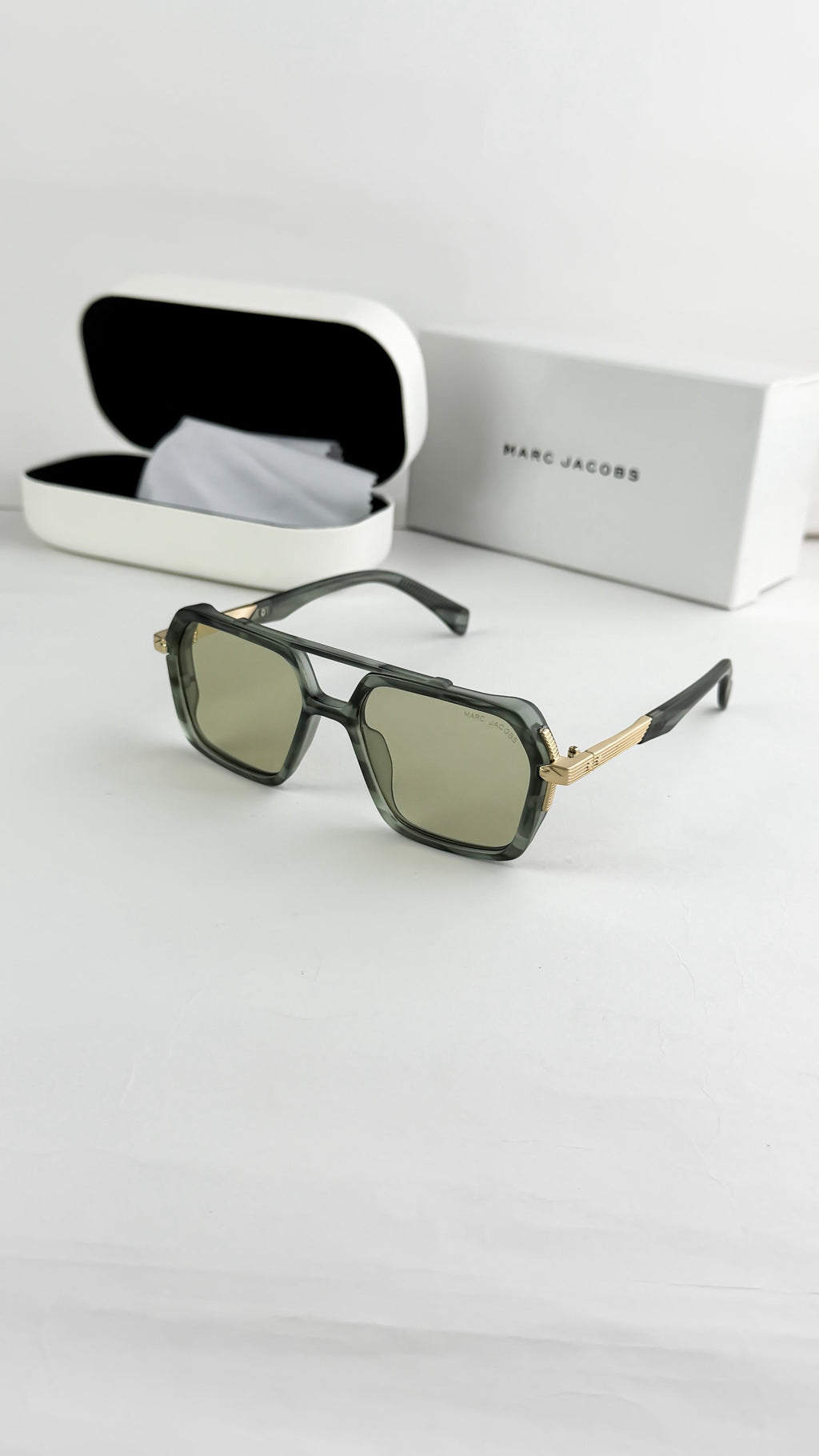 *MARC JACOBS GREEN 62016ðŸ”¥ðŸ”¥ðŸ”¥*