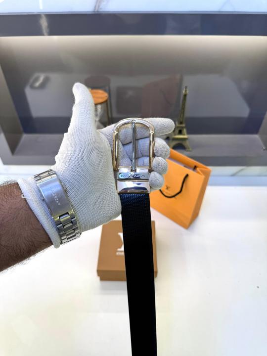 Loui_s Vuitton Glossy Golden Belt Fa 504