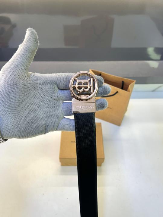burberr_y Glossy Gold Belt Fa 302