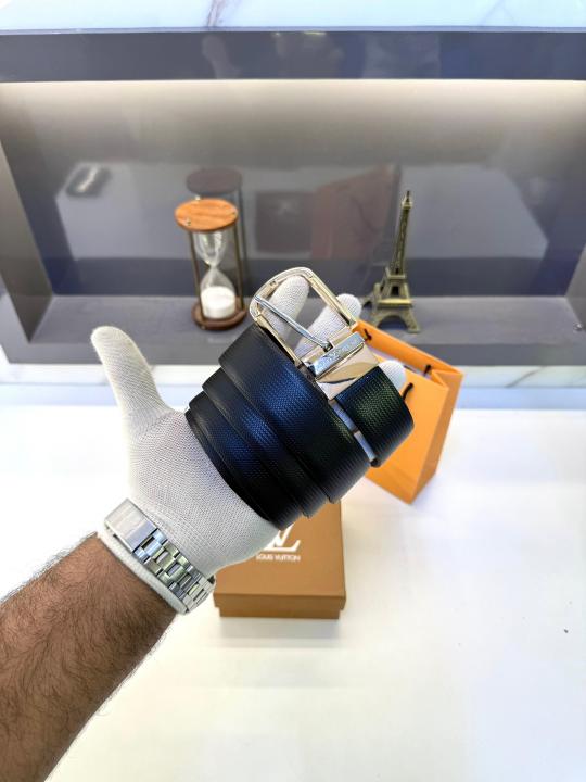 Loui_s Vuitton Glossy Golden Belt Fa 504